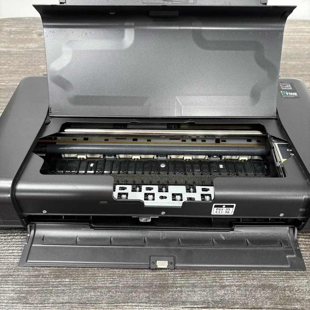 Canon PIXMA iP110 (K10404) Wireless Mobile Portable Printer UNTESTED